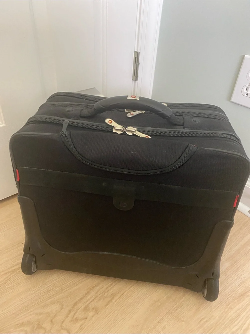 SwissGear Black Rolling Business Carry-on Set with Companion Laptop Bag
